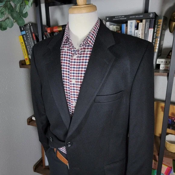 JOS A BANK GORDON Men's Sport Coat Blazer Two‎ Button Solid Black CASHMERE 43R